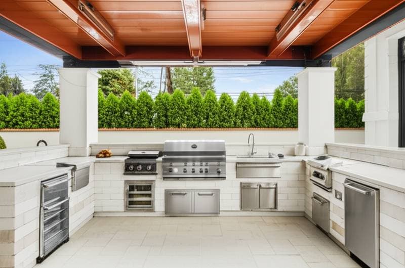 Featured image for Outdoor Kitchen Costs Drop to $18,500 in 2025